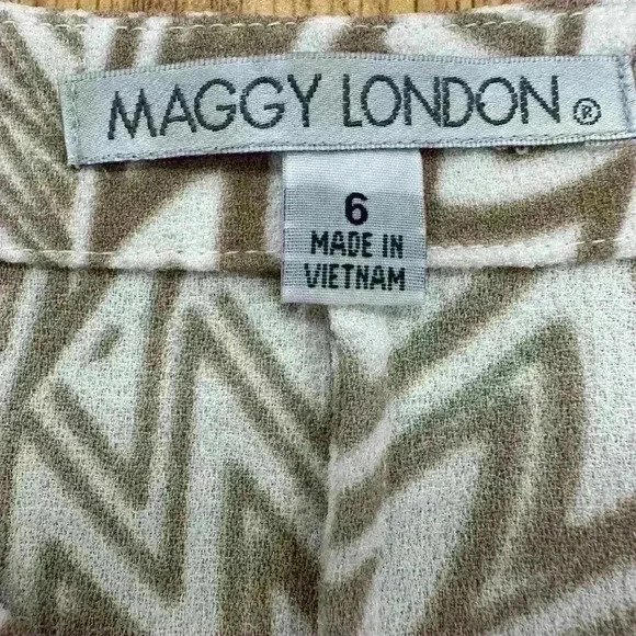 Maggy London Zig Zag Oversized Dress Size 6 - Picture 4 of 4